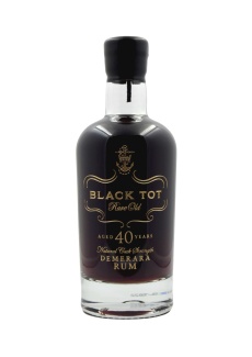 rhum-black-tot-rare-old-40-ans-demerara
